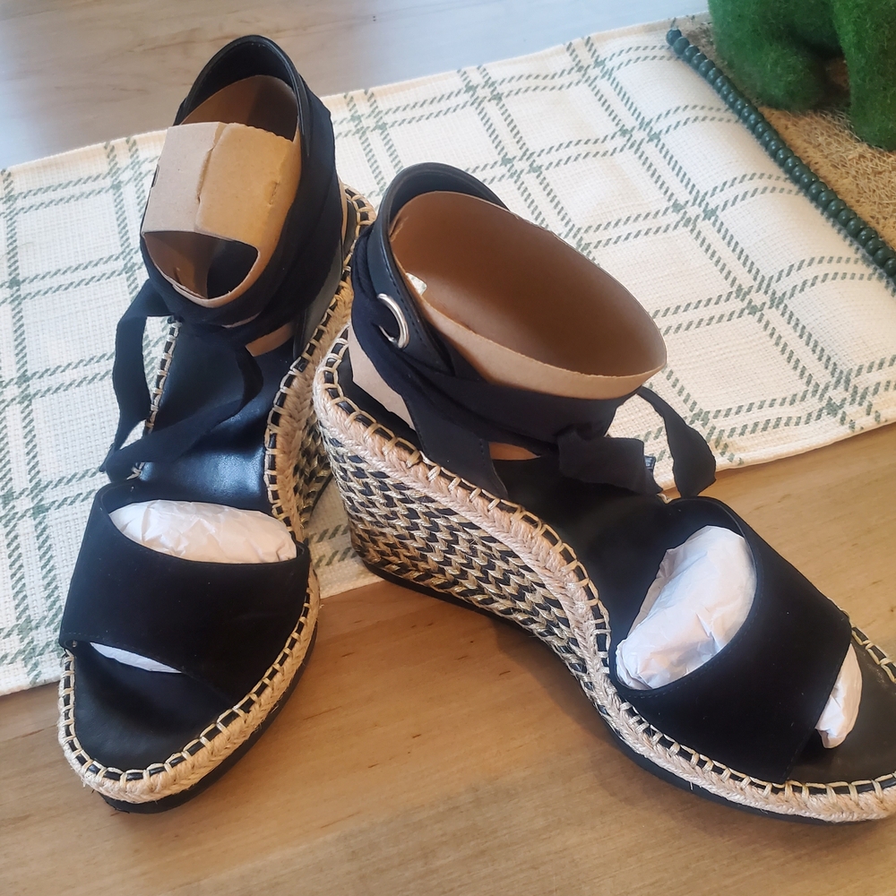 Vince Camuto Wedge Espadrille Sandals Size 9.5 - Picture 8 of 8